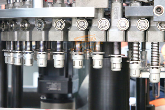 เครื่องเป่าขวดพลาสติกยืดขวด PET Servo Motor 8 ช่องสำหรับน้ำดื่ม