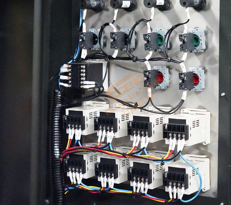 Eceng เครื่องเป่ายืด PET แบบตรง DELTA PLC Control